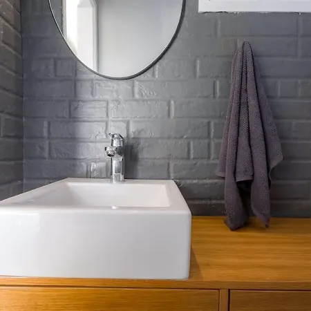 בית נופש Urban F House *